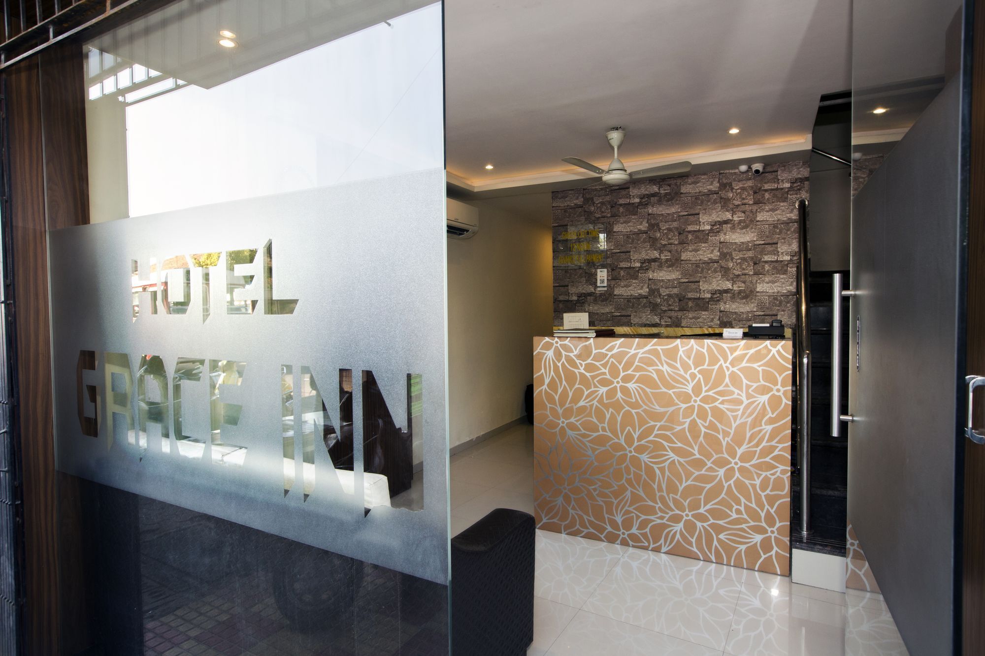 Hotel Grace Inn Mumbai Eksteriør bilde